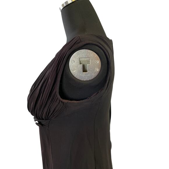 1960s Empire Waist Little Black Dress – Vintage Sleeveless LBD, Fully Lined - Picture 4 of 15